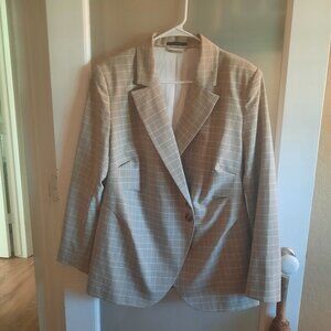 FLATTERING Tahari Jacket - size 14